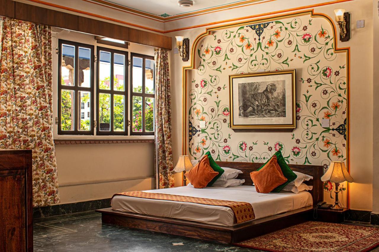 Diggi Palace - A City Center Hidden Heritage Gem Jaipur Eksteriør billede