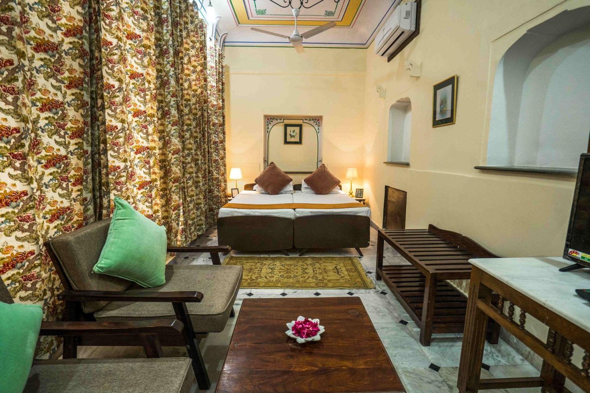 Diggi Palace - A City Center Hidden Heritage Gem Jaipur Eksteriør billede